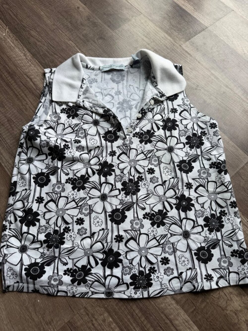 Valerie Stevens Casual Black & White Floral Sleeveless Polo Top Womens M